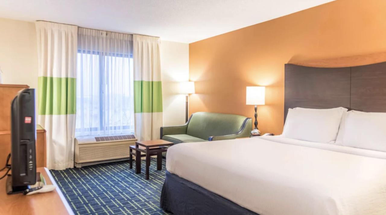Fairfield Inn & Suites By Marriott Muskegon Norton Shores Exterior photo